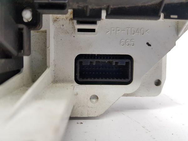 Bloc Compteurs Vitesse Toyota Yaris 83800-0DJ00 838000DJ00 26446