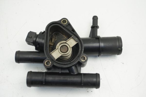 Boitier Thermostat D'eau moteur 8200374349 1.9 DCI Renault Nissan Opel 
