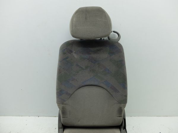 Siège ,fauteuil Gauche Arrière Citroen Xsara Picasso 12520