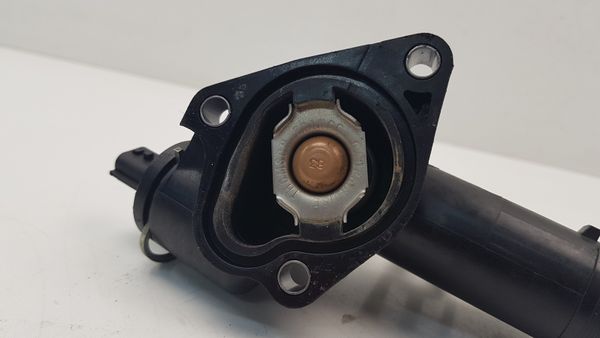 Boitier Thermostat D'eau moteur Renault Nissan 82009543280 1.5 DCI