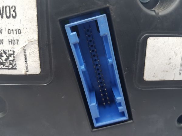 Bloc Compteurs Vitesse Seat Ibiza 6J0920801A 18825